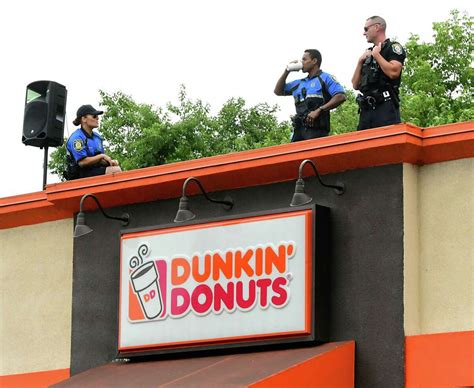 Law enforcement, Dunkin', athletes raise money for Special Olympics NY